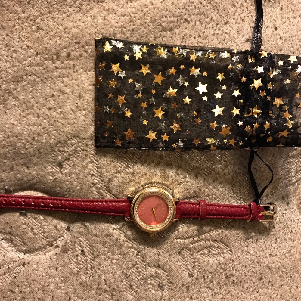 Red Watch + Earring Combo - Picture 3 of 8